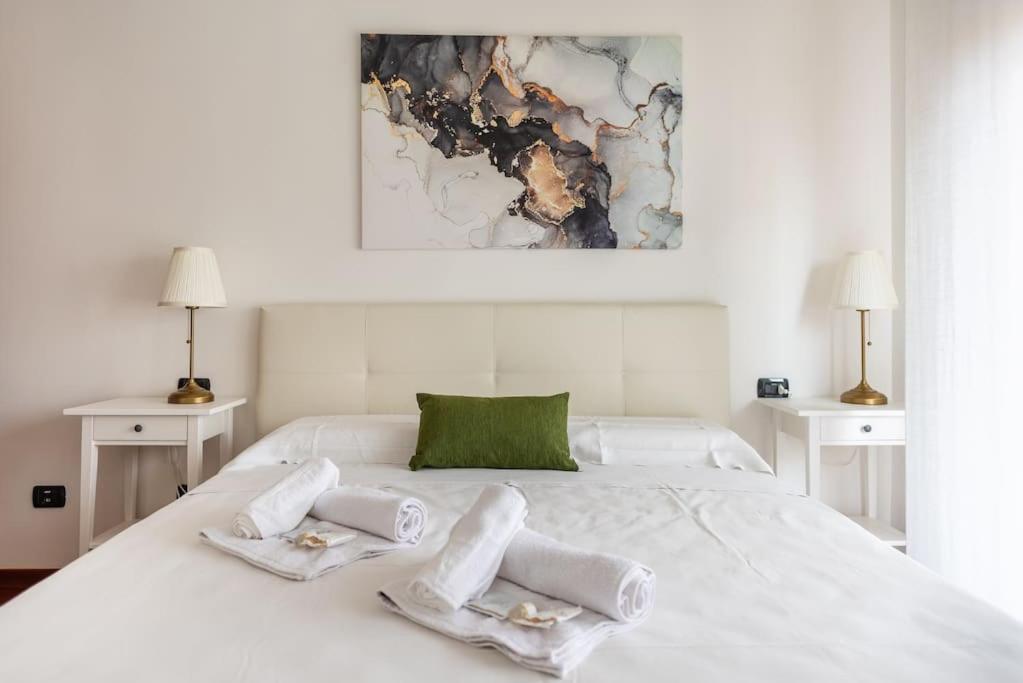Attico Vicino Milano, Mxp, Rho Fiera Appartement Busto Arsizio Buitenkant foto