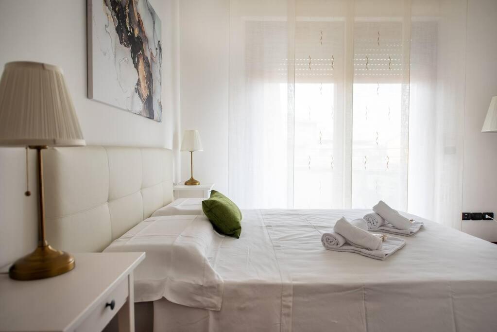 Attico Vicino Milano, Mxp, Rho Fiera Appartement Busto Arsizio Buitenkant foto